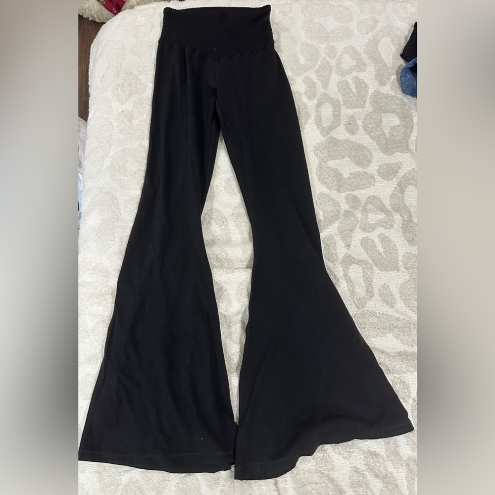 Offline by Aerie real me super flare high rise leggings